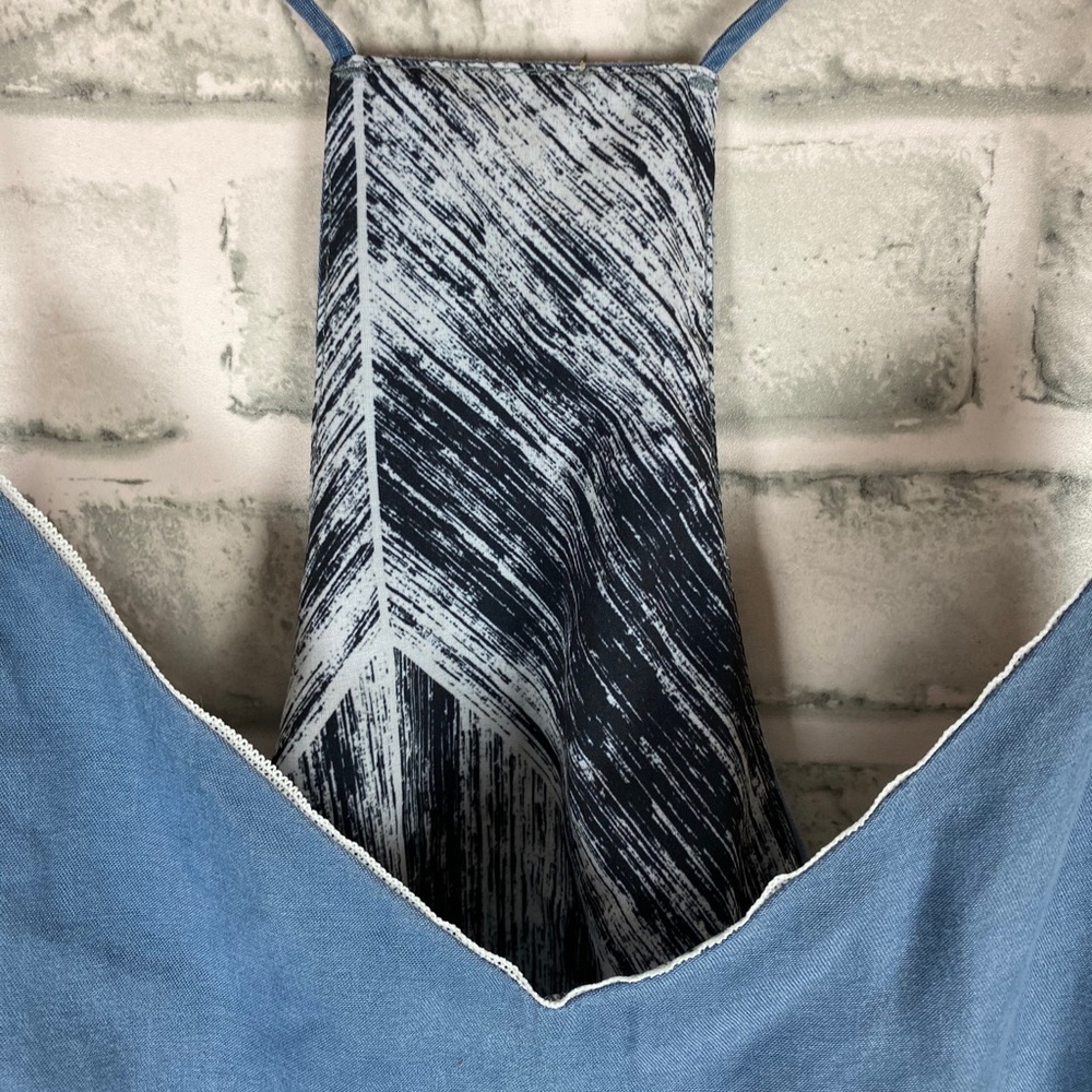 Lily lemon Wake & Flow Racerback Tank - Picture 4 of 8
